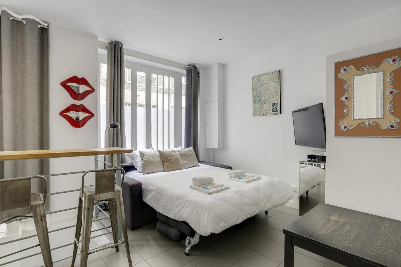 170 Suite Angouleme Large Duplex Style Apt With1 Bdr Paris Central Exterior photo