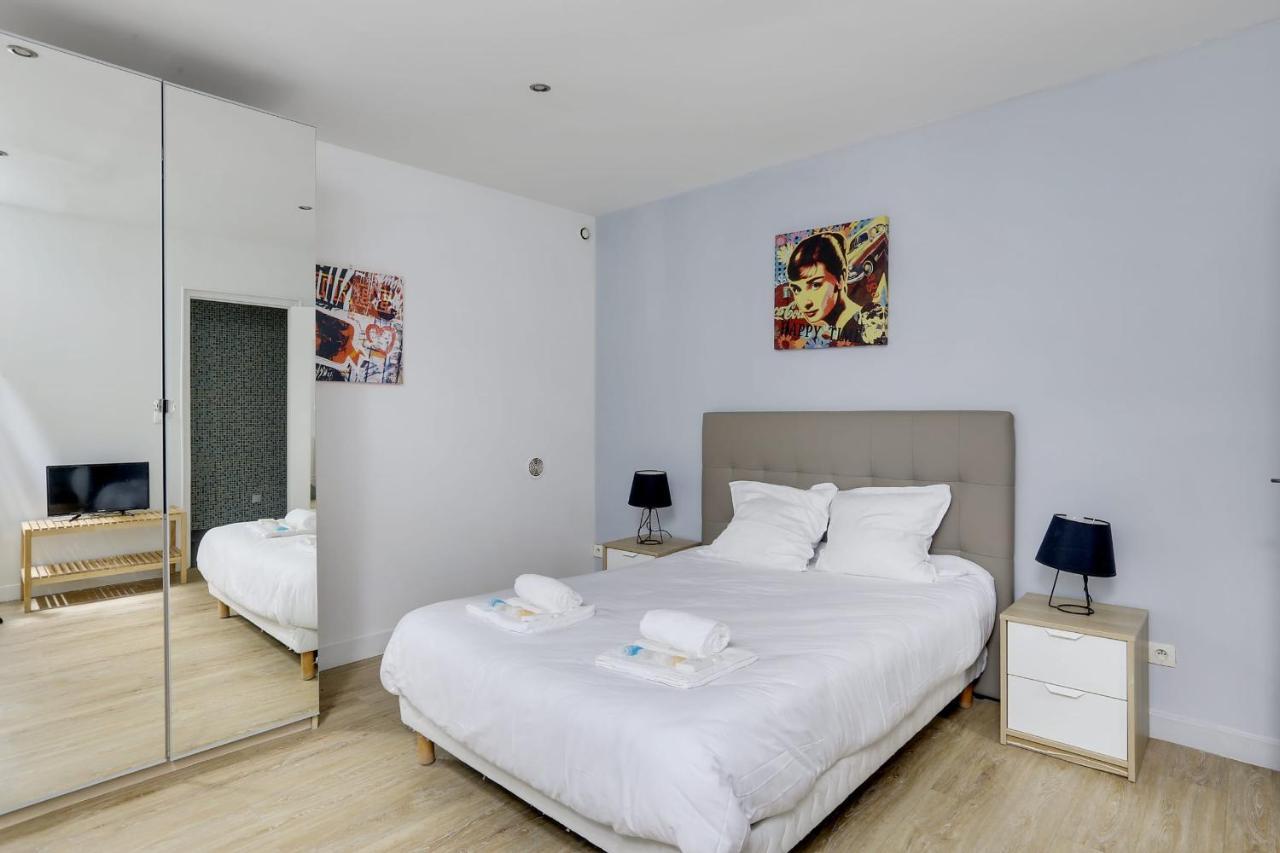 170 Suite Angouleme Large Duplex Style Apt With1 Bdr Paris Central Exterior photo