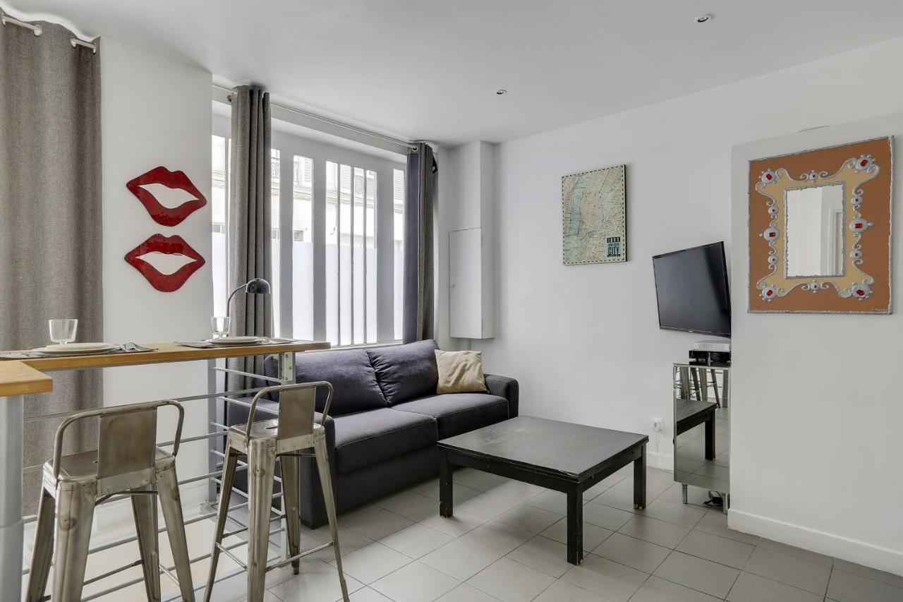 170 Suite Angouleme Large Duplex Style Apt With1 Bdr Paris Central Exterior photo